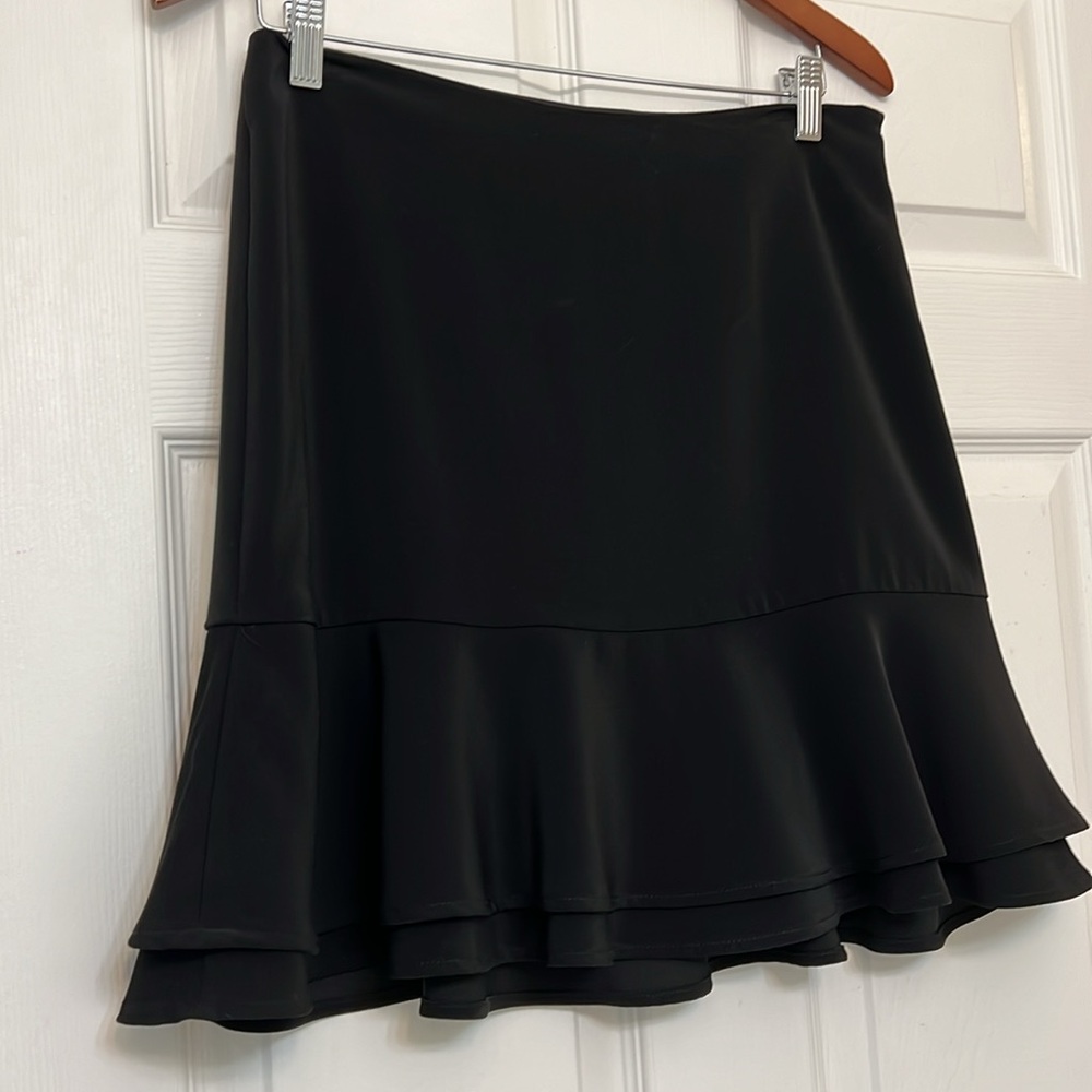 White House Black Market skirt - Picture 2 of 6